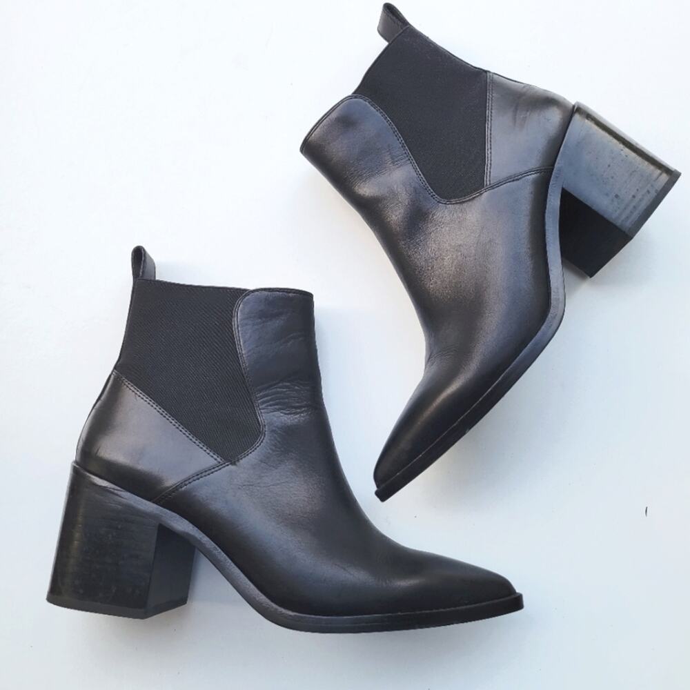 & Other Stories Leather Heeled Chelsea  Boot 9.5